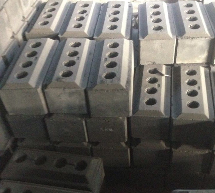 Processus de production de blocs de carbone d'anode précuits